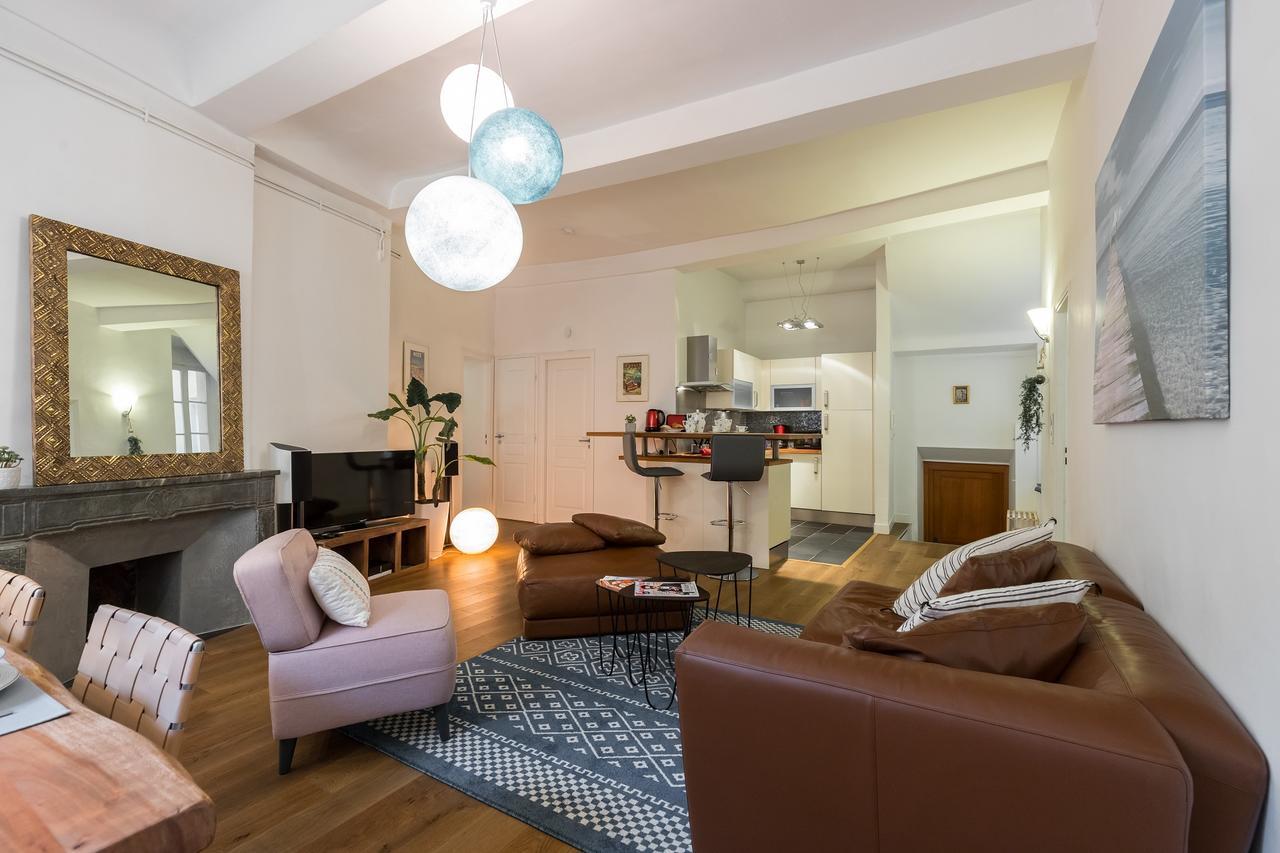 Pref 2 · F4 - Vaste Et Bourgeois ,3 Chambres, Ascenseur, Vx-nice Nice