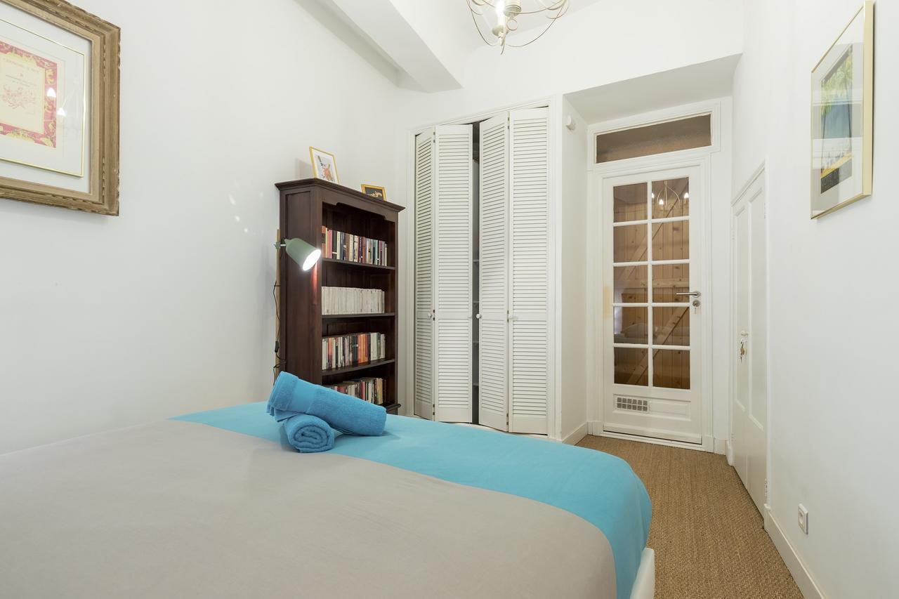 Pref 2 · F4 - Vaste Et Bourgeois ,3 Chambres, Ascenseur, Vx-nice * Nice
