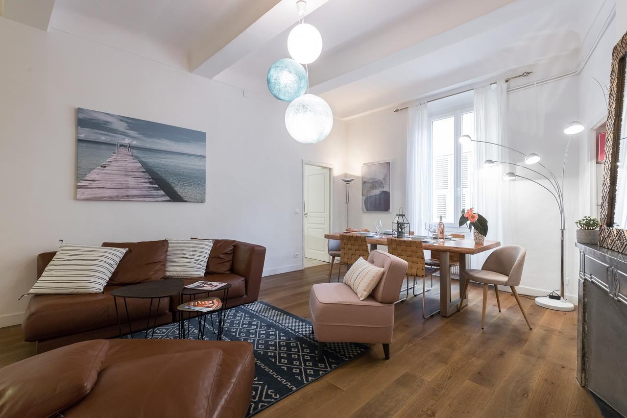 Pref 2 · F4 - Vaste Et Bourgeois ,3 Chambres, Ascenseur, Vx-nice Appartement