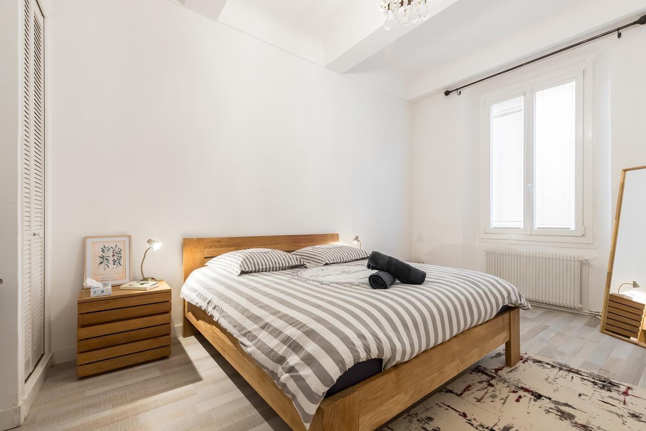 Pref 2 · F4 - Vaste Et Bourgeois ,3 Chambres, Ascenseur, Vx-nice * Nice